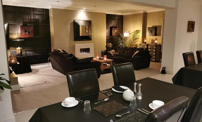 Glangwili Mansion Luxury B&B -Lounge / Dining Room